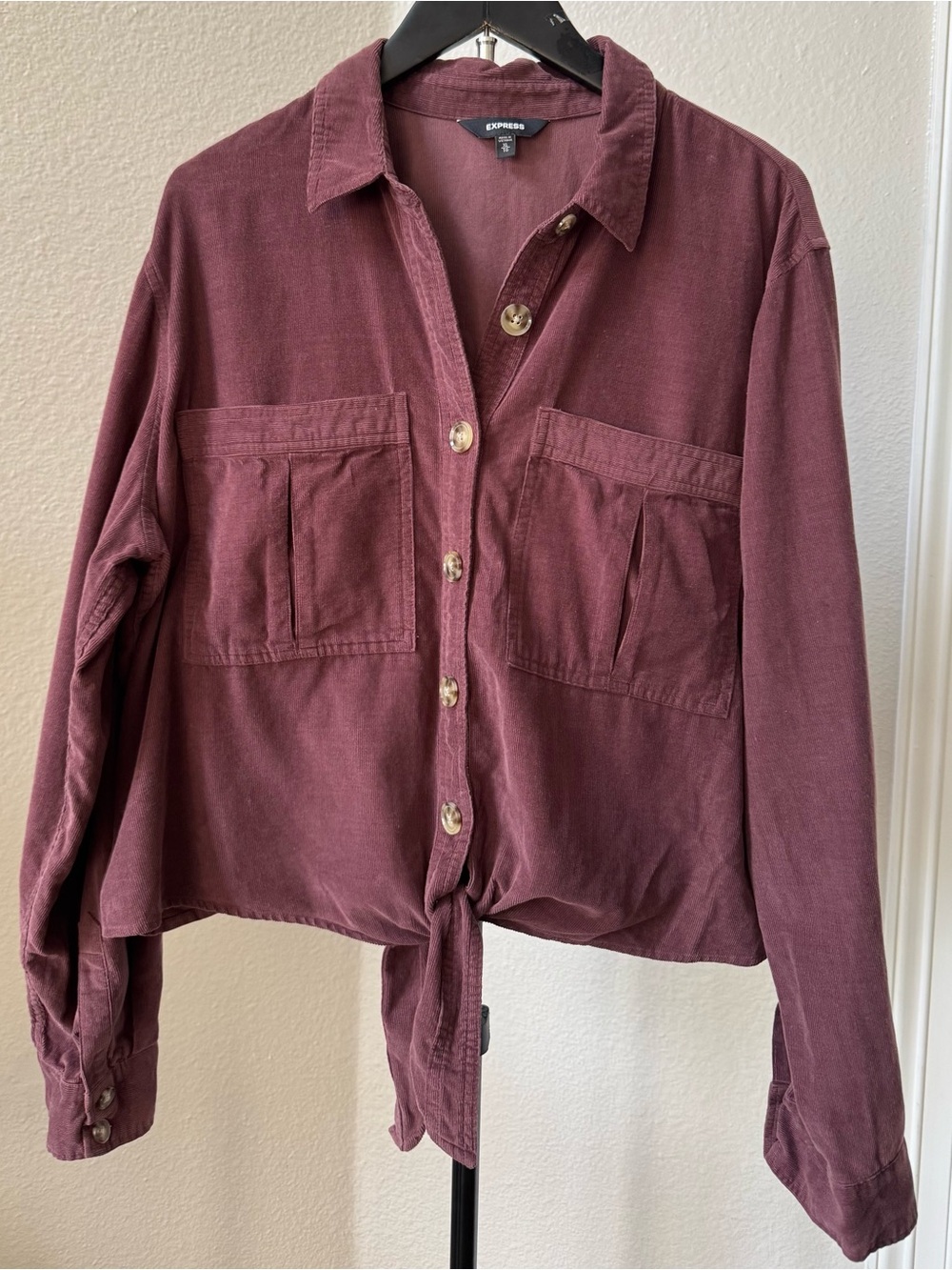 Express Maroon Button-Front Tie-Hem Shirt